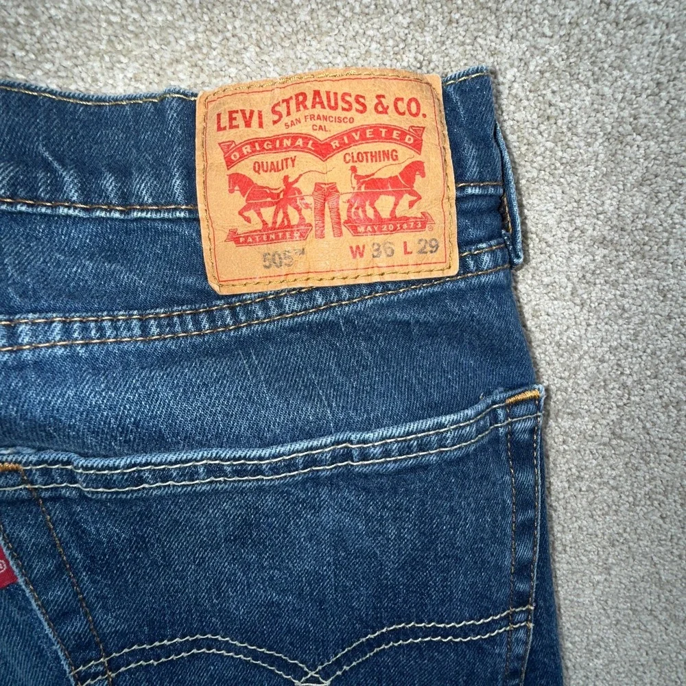 Levi's 505 Jeans Mens 36x29 Blue Denim Medium Wash‎ Mid Rise Regular Fit Outdoor